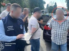 В Харькове задержали мужчину, который за $30 тысяч организовал побег уклонистов за границу