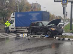 На Клочківській у Харкові сталася аварія — водій у лікарні