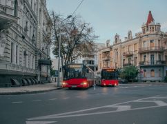 У День автомобіліста і дорожника дякуємо тим, хто не зупинив життя в нашому місті