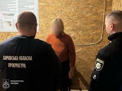 На Харківщині викрили чергову колаборантку, яка охороняла окупаційну адміністрацію