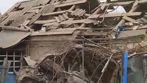 Росіяни з артилерії вгатили по селу на Харківщині: фото з місця