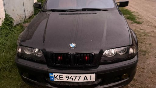В Харьковской области разыскивают BMW, похищенный на трассе М-29