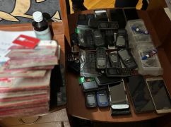 Выносили мебель и технику из разбитых домов: в Харькове задержали двух воров