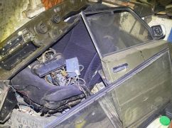 На Харьковщине разыскали мужчину, который угнал сломанное авто на обочине