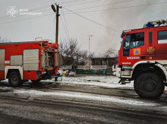 Рятувальники показали обстріляний будинок на Харківщині, де постраждали діти