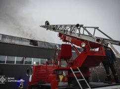 В Харькове пожарные оперативно спасли бизнес от огня