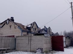 В Харьковской области оккупанты сожгли жилой дом на две семьи: кадры с места