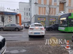 В Харькове из-за угрозы взрыва перекрыли часть улицы Сумской