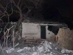 Полиция показала места попадания КАБ и БПЛА на Харьковщине