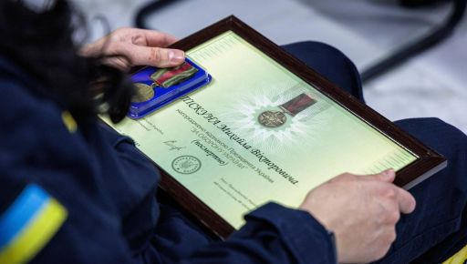 Шесть семей спасателей из Харьковской области получили президентские награды посмертно