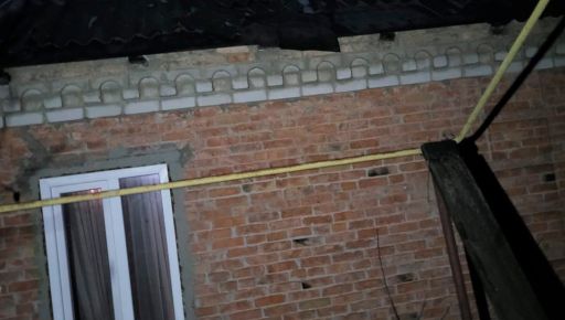 Поліція показала наслідки обстрілу райцентру Харківщини у ніч проти 9 січня