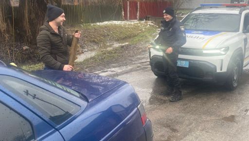 В Харьковской области полицейские спасли водителя от сложной ситуации на дороге