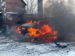 На Харківщині російські БПЛА вдарили по приватному подвірʼю: фото наслідків