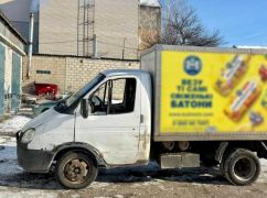 Россияне ударили по машине, которая развозила хлеб на Харьковщине: ранен водитель