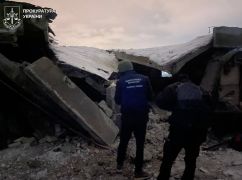 Прокуратура показала место удара дроном "Молния" в Харькове: кадры с места