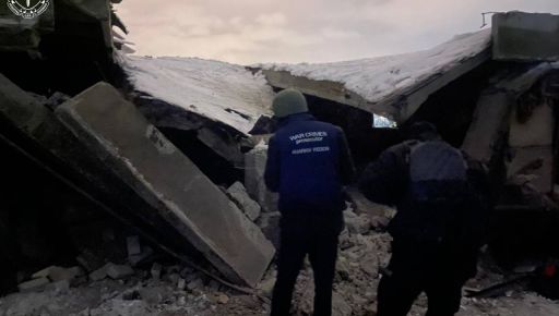 Прокуратура показала место удара дроном "Молния" в Харькове: кадры с места