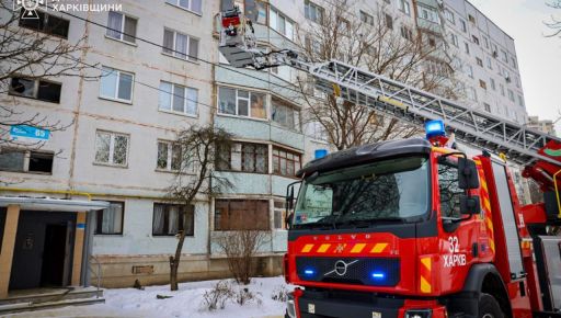 Пожежа у дев&rsquo;ятиповерхівці Харкова: із задимленого будинку врятували 5 людей