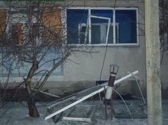 Окупанти завдали удару по житловій забудові в селищі Золочів на Харківщині: кадри з місця