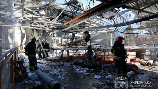 Появились первые кадры оказания помощи раненым на предприятии в Харькове