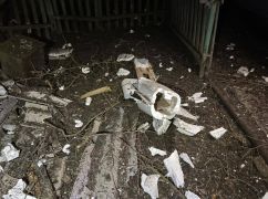 Загарбники обстріляли житлову забудову в Балаклії на Харківщині: кадри з місця