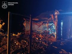 Уночі ворог обстріляв Чугуїв і Старий Салтів, прокуратура показала наслідки: кадри з місця