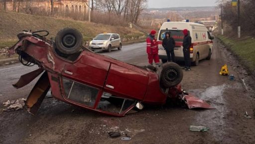 В Харьковской области двое парней набросились с кулаками на полицейских: что известно