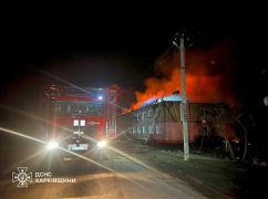 ДСНС показала багатоквартирний будинок, який спалили росіяни на Харківщині: кадри з місця