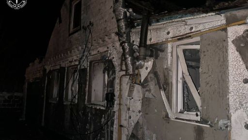 Захватчики обстреляли дронами машину и жилые дома в Харьковской области: что известно