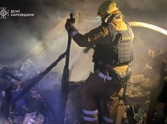 Обстріл багатоповерхівки в Чугуєві: ДСНС показала парші кадри з місця