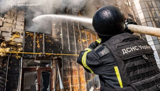 Спасатели показали, как гасили многоэтажку после атаки дрона в Харькове