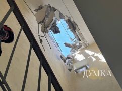 "Шахед" пробив дах багатоповерхівки в Харкові: кадри з місця