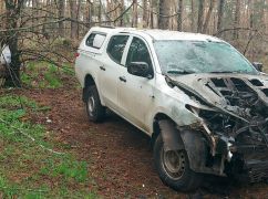 На Харківщині дрон РФ влучив у службове авто: поліція показала наслідки