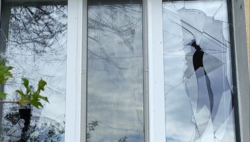 Окупанти вгатили FPV на оптоволокні по цивільній машині під Харковом: кадри з місця