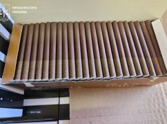 Из гаража в Харькове полиция вынесла сигарет на 2,5 млн грн