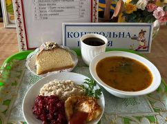 Мерія показала пункт видачі соціального харчування в Основ&rsquo;янському районі Харкова