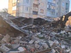 Оккупанты запустили рой дронов "Молния" на Золочев в Харьковской области: кадры с места