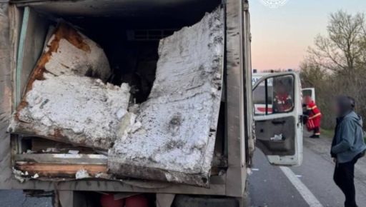 Обстріл хлібного фургона на трасі Харків &ndash; Чугуїв: прокуратура повідомила про двох постраждалих