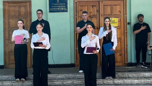 У Харкові відкрили меморільну дошку воїну, який загинув на Донеччині