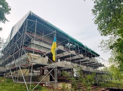 Поліцейські показали наслідки обстрілів музею та житлових будинків на Харківщині