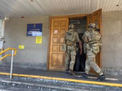 СБУ та прокуратура прийшли з обшуком до суду в Харкові: що відомо