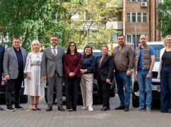 Харківська ОВА та Зміїв отримали спеціальні авто для надання публічних послуг на місцях