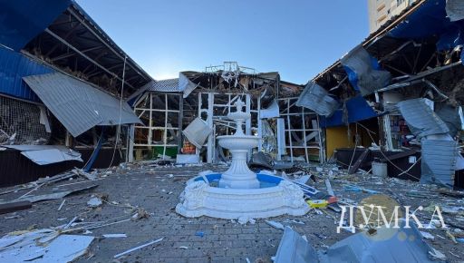 В результате ракетных обстрелов в Чугуеве вспыхнули три пожара: кадры с места