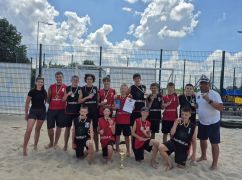Харківські спортсмени вибороли золото і срібло чемпіонату України з пляжного гандболу