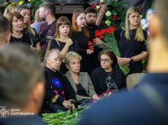 В Харькове простились со спасателями, погибшими в результате российской атаки