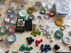 Понад кілограм мефедрону та 215 марок LSD: на Харківщині викрили 61 учасника наркобізнесу