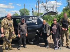 На Купянщине под атаками дронов эвакуировали раненую женщину и трех гражданских