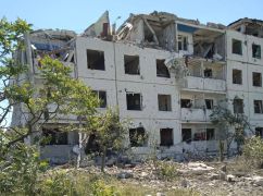 По селу на Харьковщине ударили два КАБ: повреждена многоэтажка