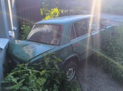 На Харківщині п&rsquo;яний водій на "Жигулях" в&rsquo;їхав у житловий будинок
