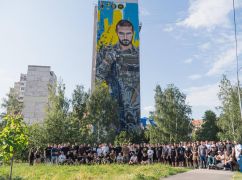 В Харькове открыли мурал в честь героя, погибшего во время обороны Мариуполя