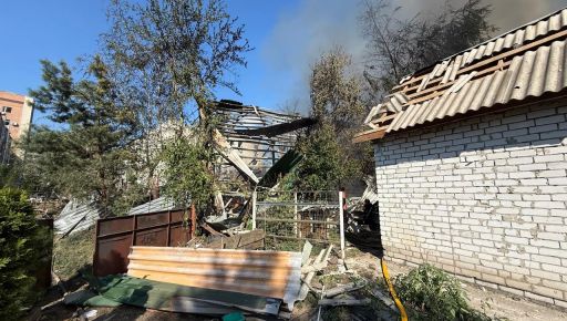 В Харькове ликвидируют последствия авиаудара: выбито около 300 окон